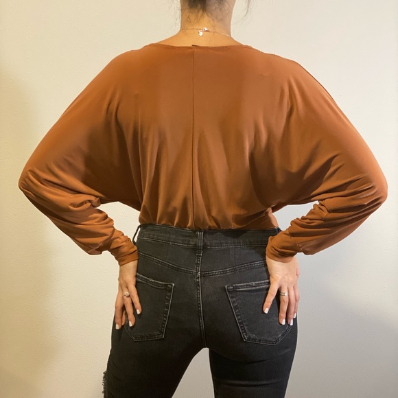 Brown Wrap Bat Sleeve Bodysuit size Medium - Picture 3 of 3